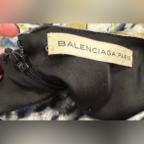 Balenciaga Paris Silk Watercolor Abstract Sleeveless Blouse. XS (see pictures) - Picture 10 of 15